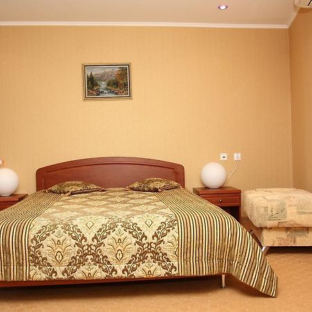 Slavinasport Hotel Zhlobin Bagian luar foto