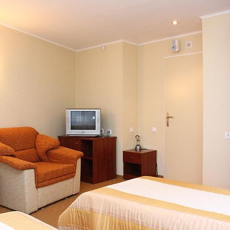 Slavinasport Hotel Zhlobin Bagian luar foto