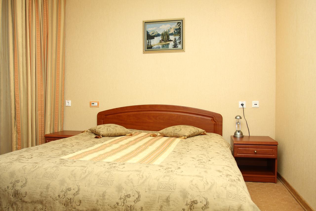 Slavinasport Hotel Zhlobin Bagian luar foto