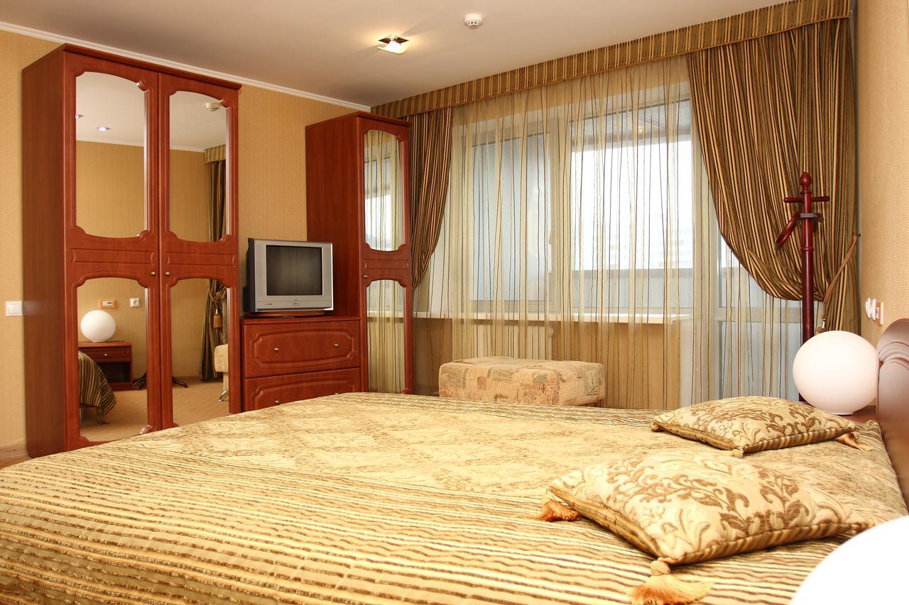 Slavinasport Hotel Zhlobin Bagian luar foto