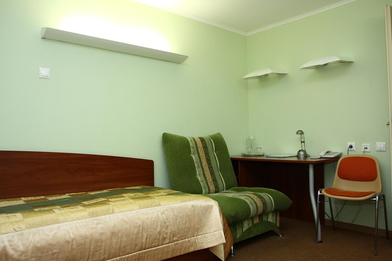 Slavinasport Hotel Zhlobin Bagian luar foto