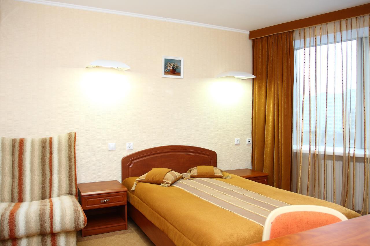 Slavinasport Hotel Zhlobin Bagian luar foto