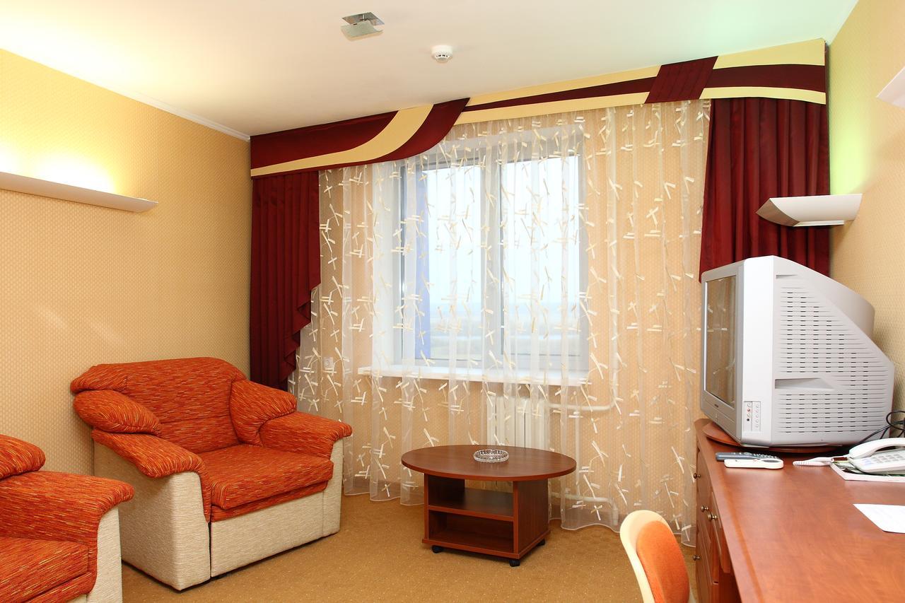 Slavinasport Hotel Zhlobin Bagian luar foto